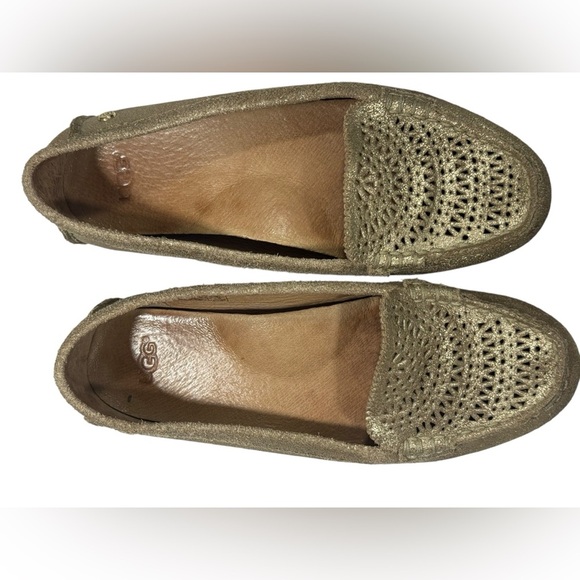 UGG Clair Metallic Driving Shoe Loafer Womens Sz6.5 Cut Out Slip On Flats - Picture 5 of 13